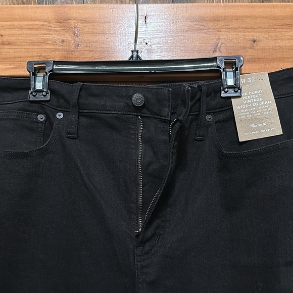 Madewell The Curvy Perfect Wide Leg Jean in Black Rinse Wash - Picture 8 of 14